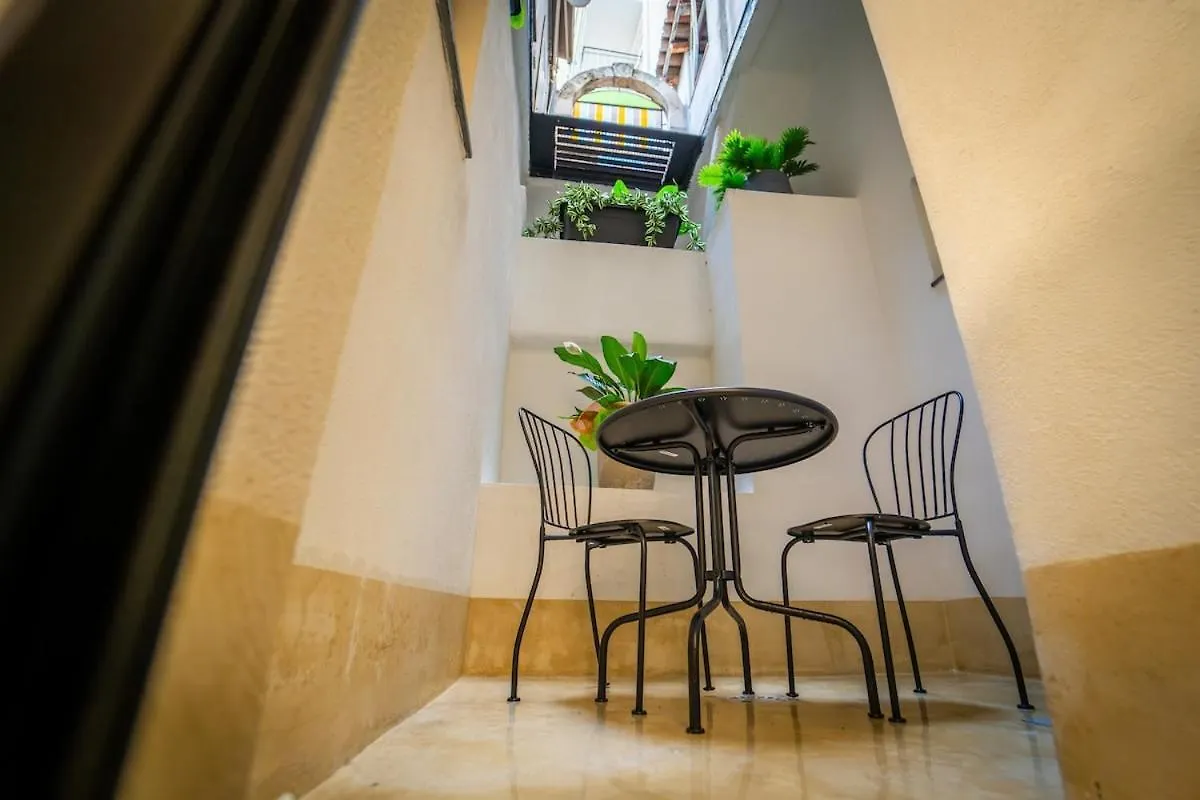 Apartment Corte Pantano - Catania Centro Italy